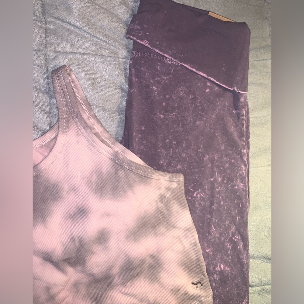 Victoria’s Secret Pink Mid-Rise Foldover Leggings & Cropped Iced Coffee Tie Dye - Picture 12 of 14